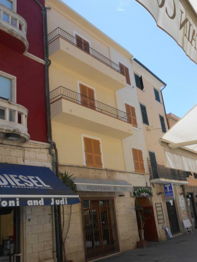 Pensione Verde Luna أوربيتيلو المظهر الخارجي الصورة